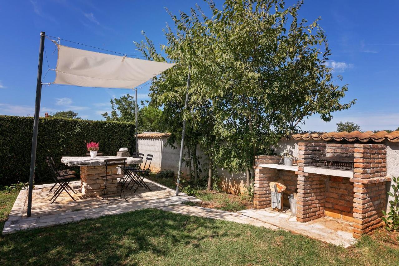 Grebac Villa Kastelir Exterior photo