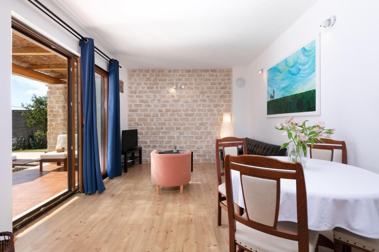 Grebac Villa Kastelir Exterior photo